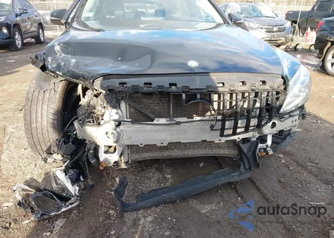 2017 Mercedes-Benz C 300 4Matic из США, поврежденный, VIN 55SWF4KB9HU210235